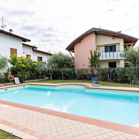 Bluemoon -Luminoso Apt Con Piscina Lazise Ngoại thất bức ảnh