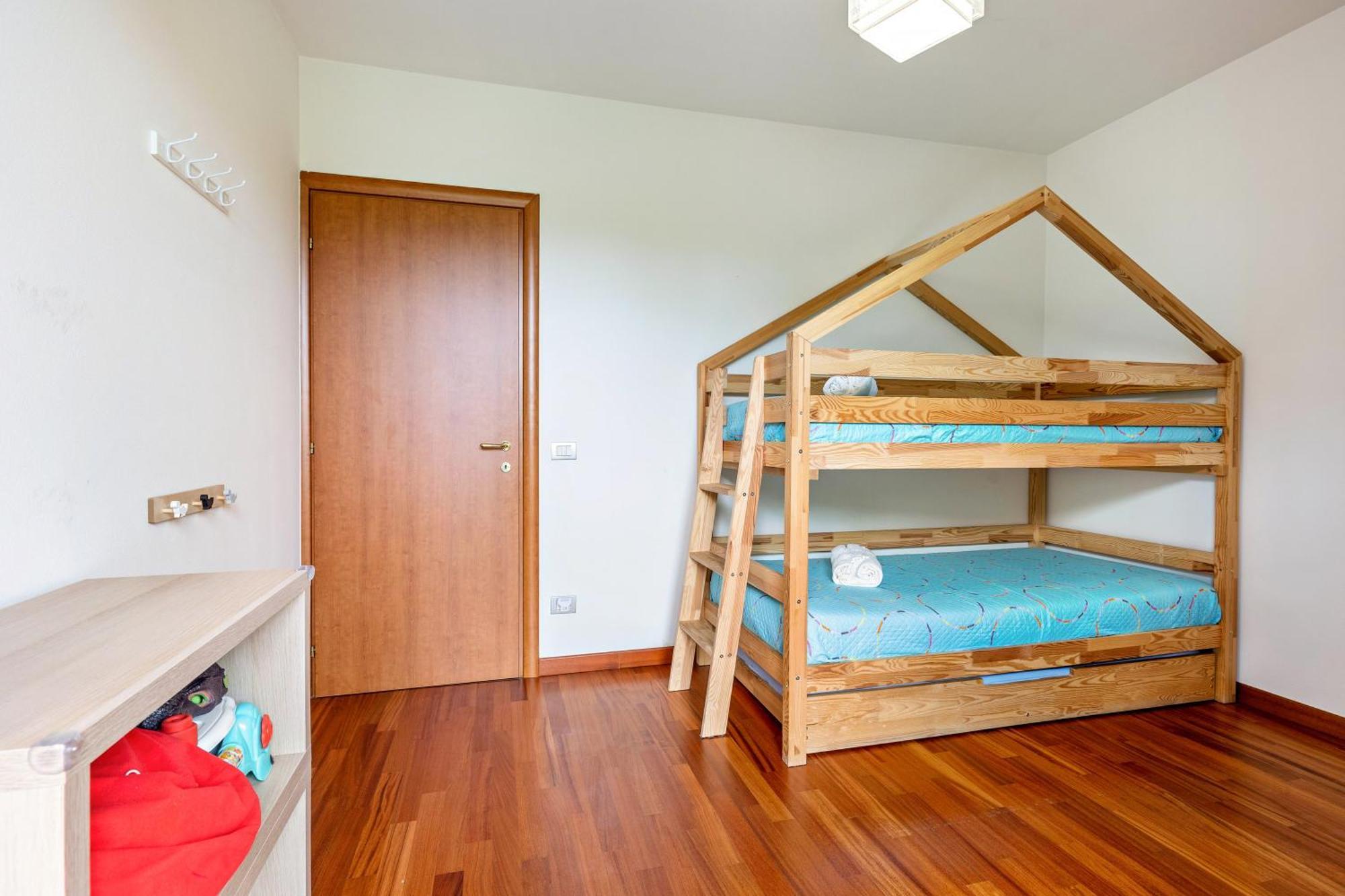 Bluemoon -Luminoso Apt Con Piscina Lazise Ngoại thất bức ảnh